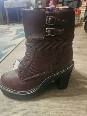 XOXO Burgundy Lace-Up Platform Ankle Boots with Double Buckles Size 9